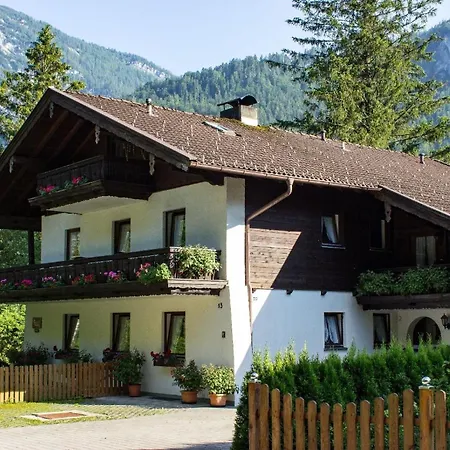 公寓 In Weissbach A D Alpenstrasse 施奈茨尔罗伊特